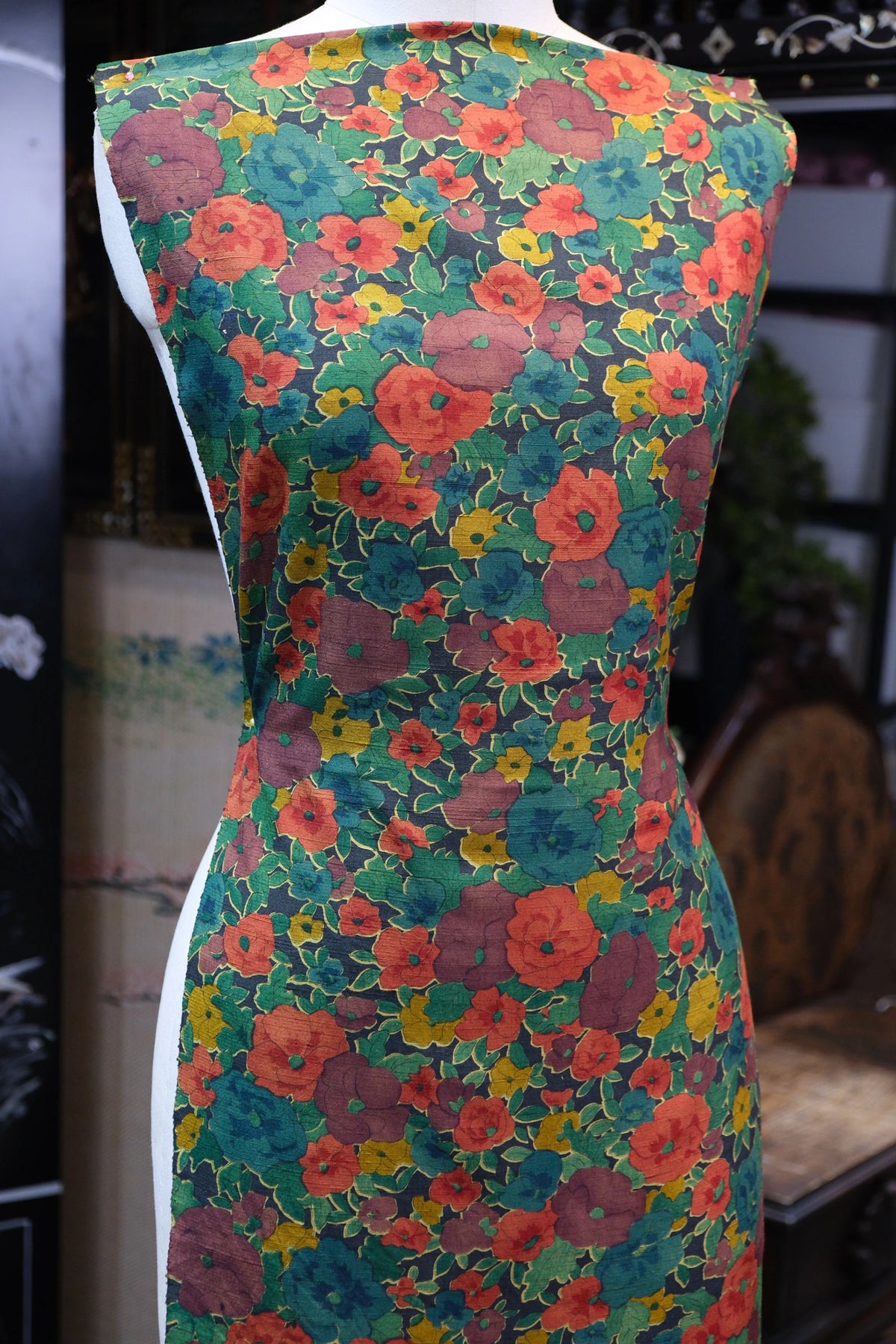 繁花繁盛 · 满地繁花真丝面料 | Blooming Blossoms - Floral Tapestry Silk Fabric