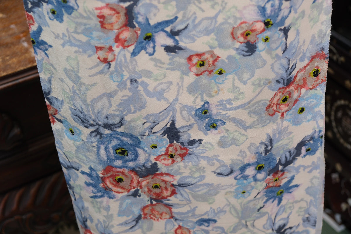 幽蓝绯影 · 水彩印花真丝面料 | Azure Mist - Watercolor Floral Silk Fabric