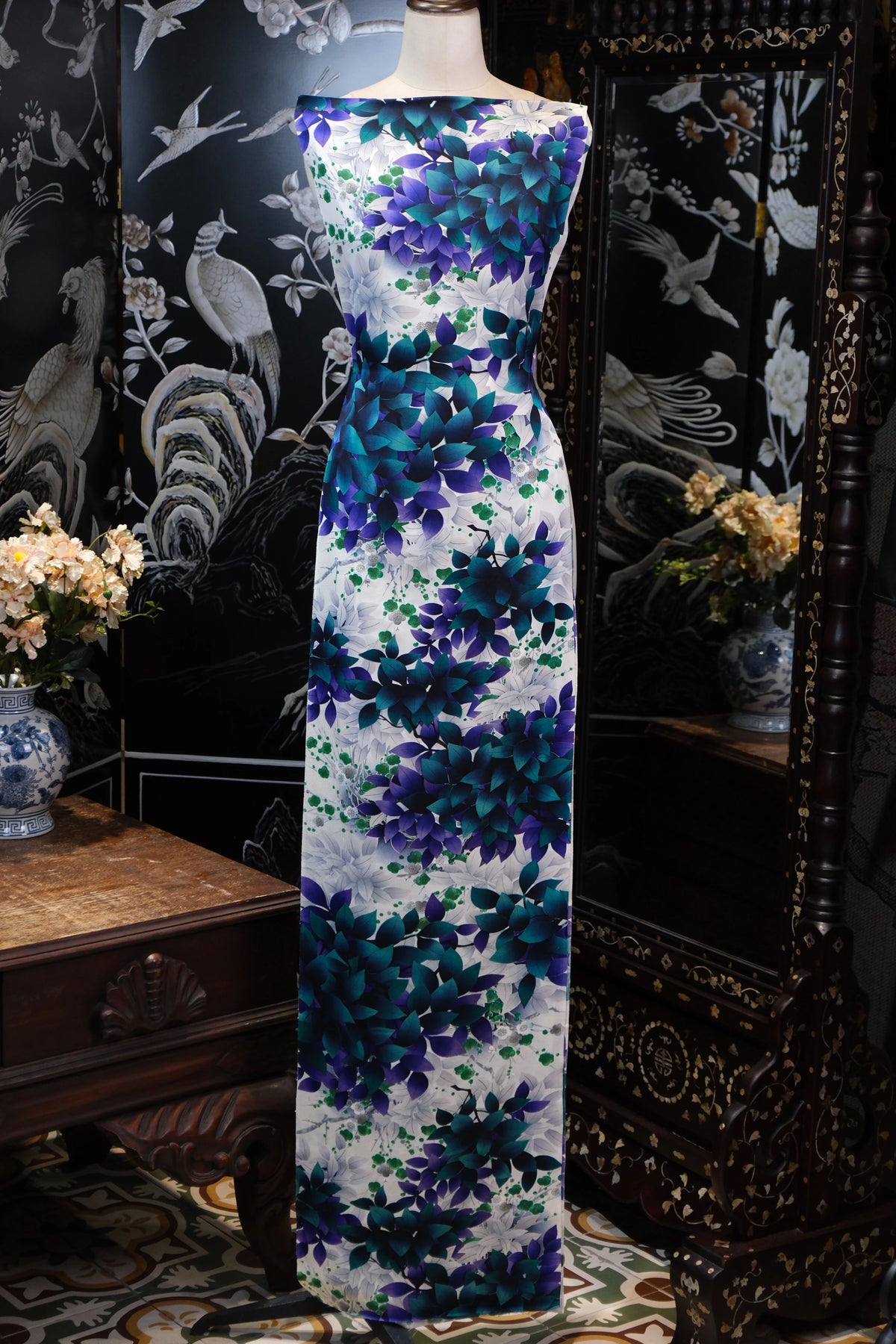 紫藤林影 · 渐变叶韵真丝面料 | Wisteria Canopy - Gradient Foliage Silk Fabric