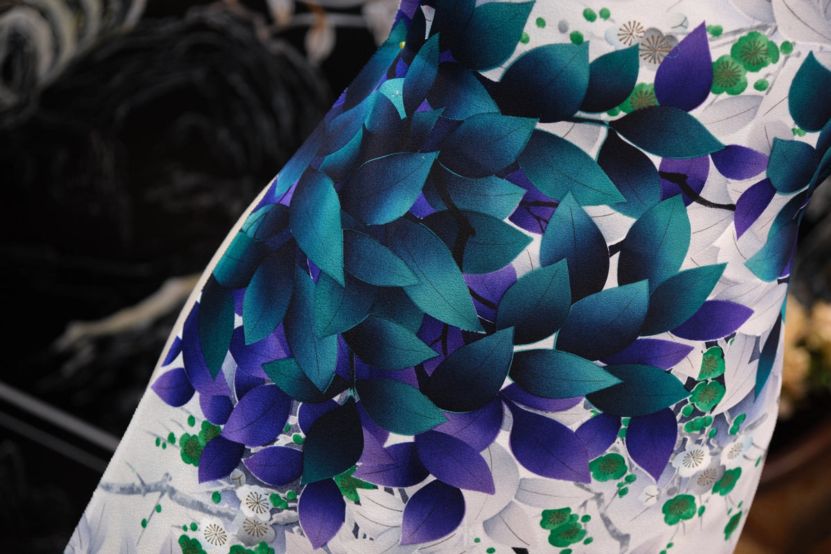 紫藤林影 · 渐变叶韵真丝面料 | Wisteria Canopy - Gradient Foliage Silk Fabric