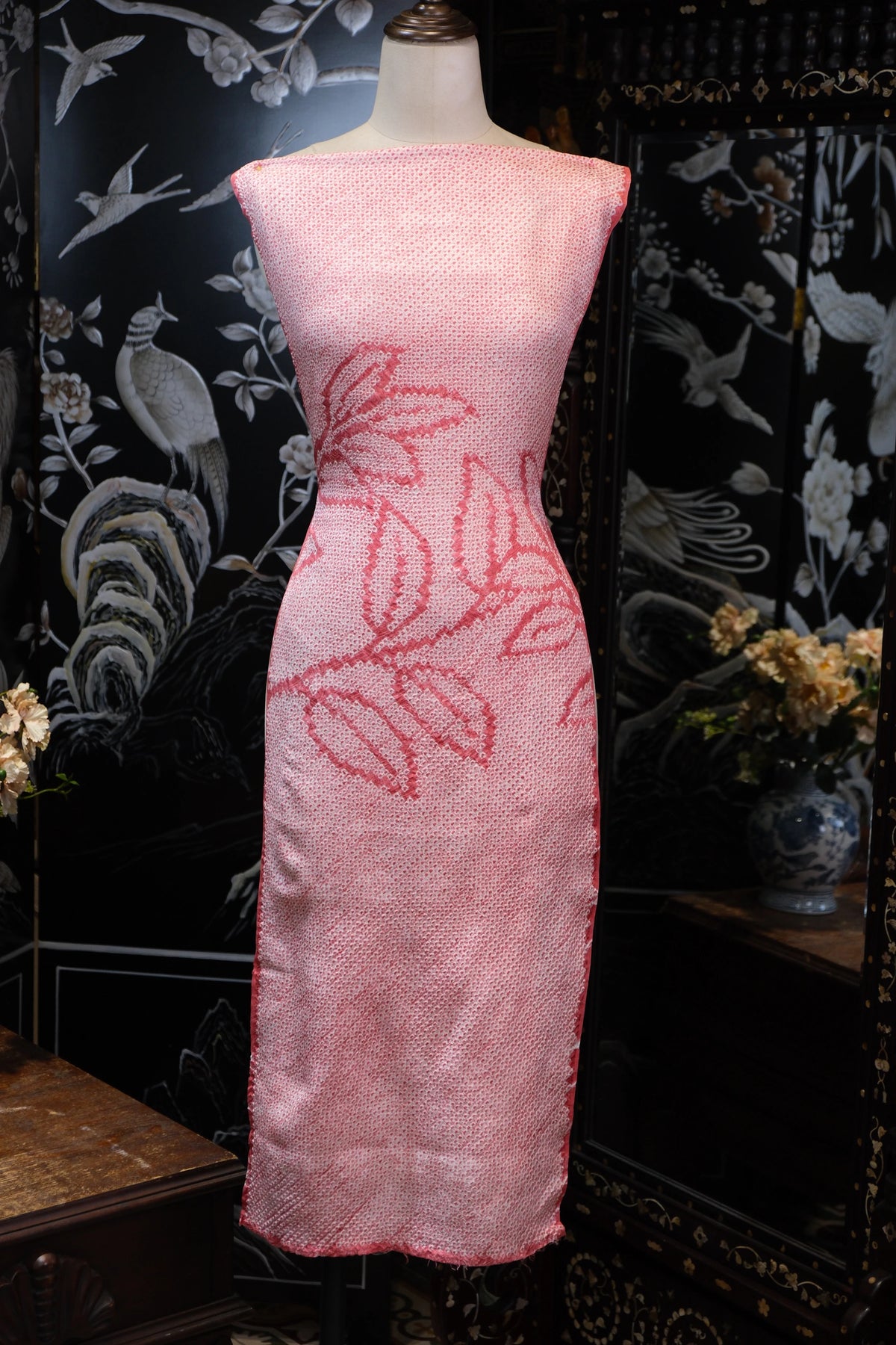 绯樱烂漫 · 颗粒花影真丝面料 | Blushing Sakura - Textured Granular Silk Fabric
