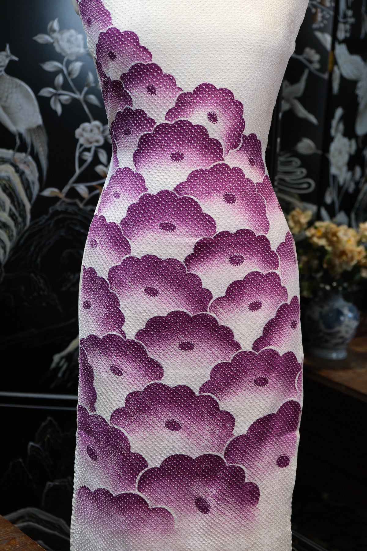 紫云山茶 · 颗粒渐变真丝面料 | Amethyst Blossom - Granular Gradient Silk Fabric