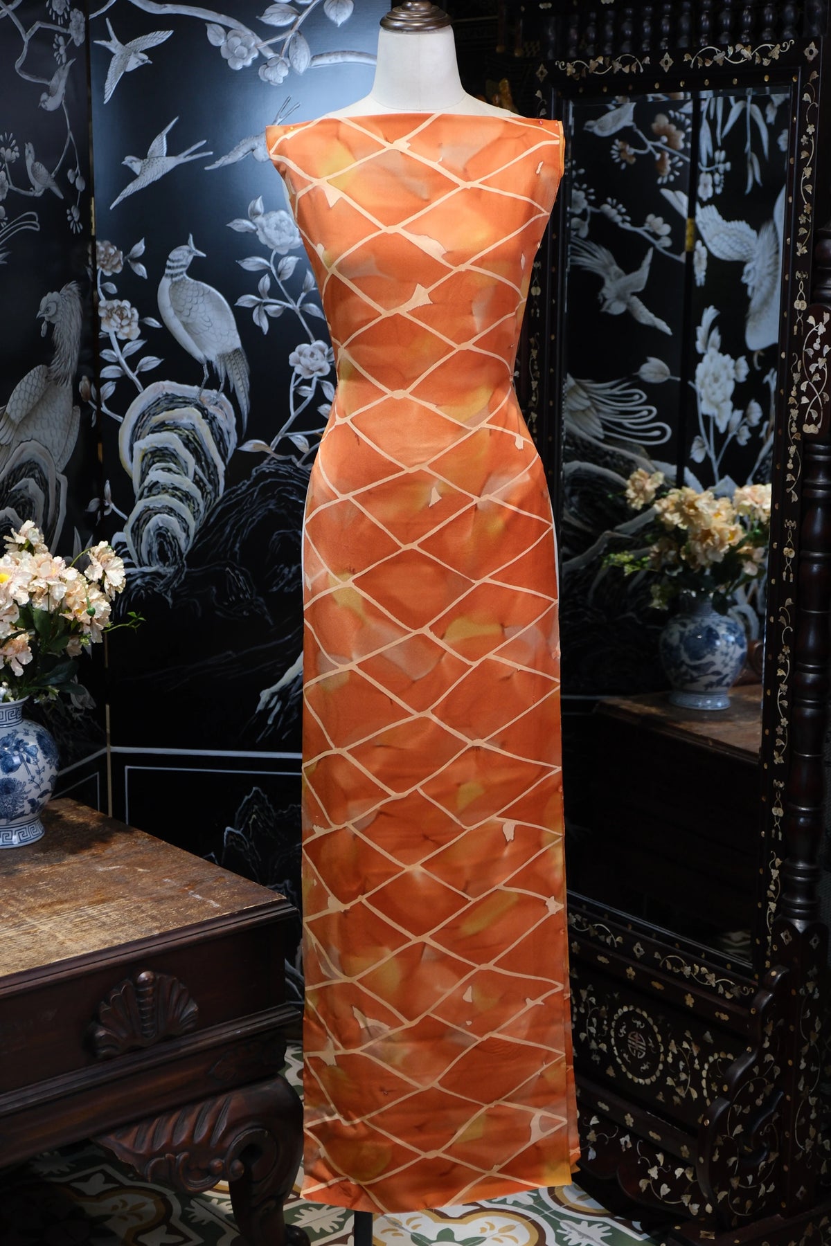 琥珀网格 · 几何晕染真丝面料 | Amber Net - Geometric Splash Silk Fabric