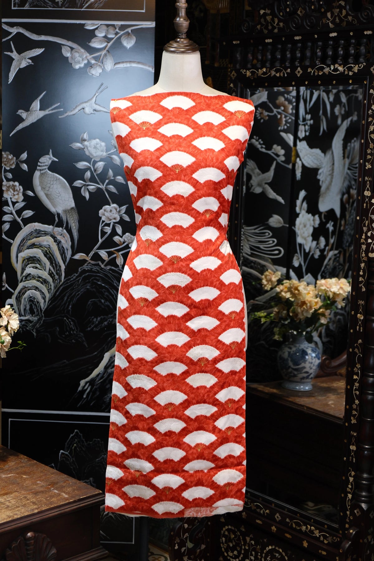 赤霞扇映 · 叠扇真丝面料 | Scarlet Fan - Layered Fan Silk Fabric