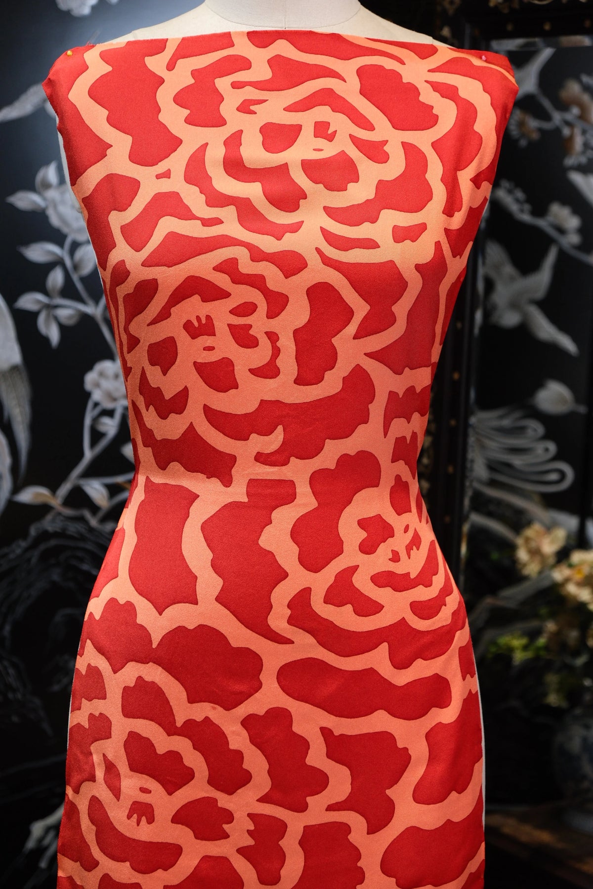 朱红牡丹 · 剪花真丝面料 | Scarlet Peony - Burnt-Out Silk Fabric