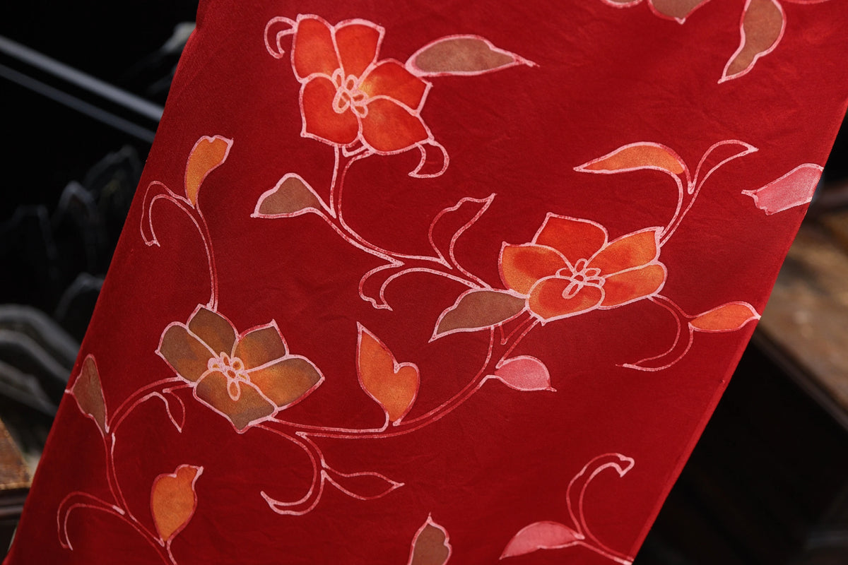 朱红漫枝 · 渲染花影真丝面料 | Scarlet Branch - Gradient Floral Silk Fabric