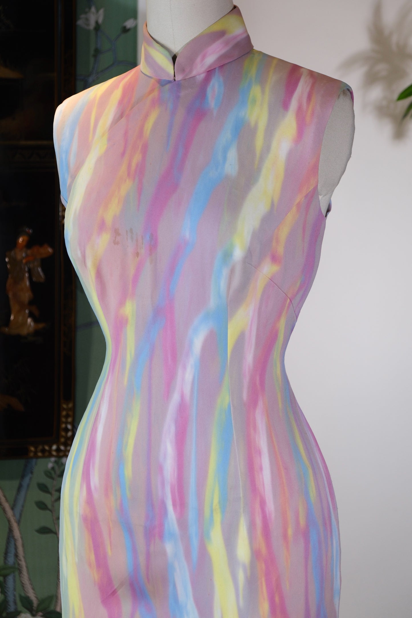 60年代 - 霓裳记：六十年代香港马卡龙晕染旗袍 | 1960s - A Record of Rainbow Raiment: 1960s Hong Kong Macaron Gradient Qipao