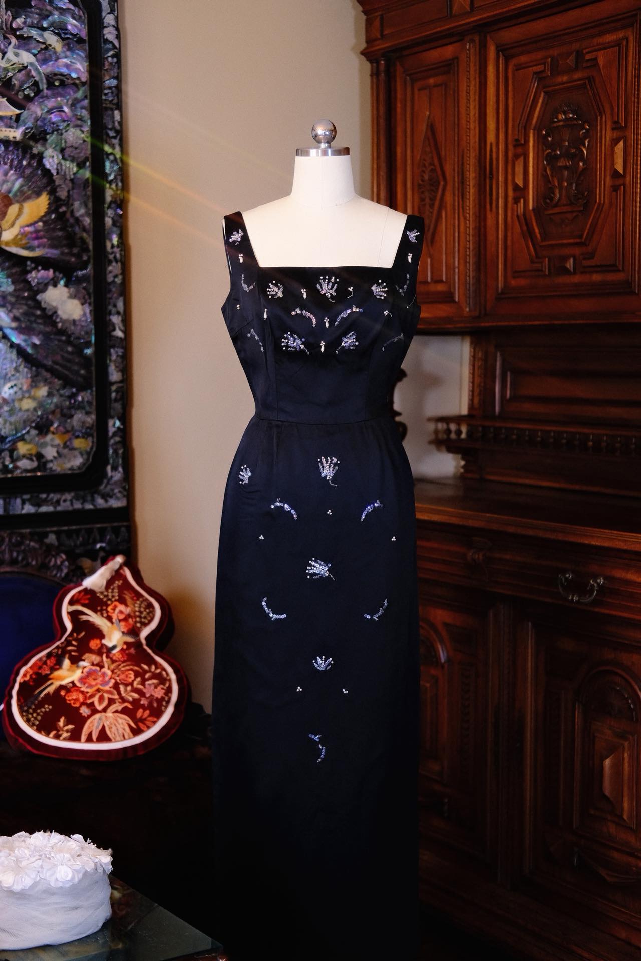 Vintage晚礼服 - 墨夜星河：1960年代港产潮汕珠绣孤品礼服_HY | Vintage Evening Gown - Galaxy in the Ink Night: A One-of-a-Kind 1960s Hong Kong-Made Chaoshan Bead-Embroidered Gala Gown_HY