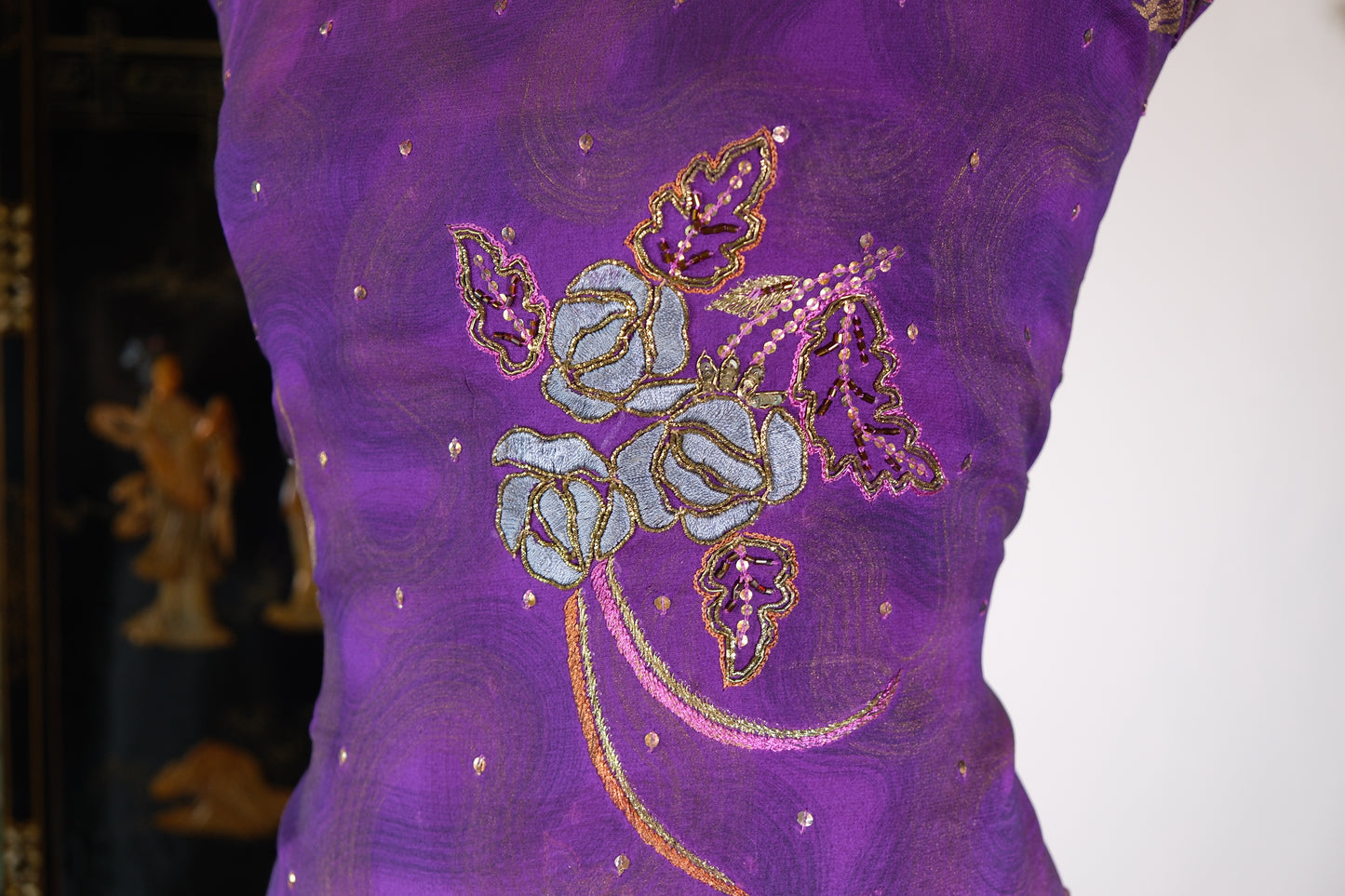 布料名 - 皇家紫水晶 - 手工刺绣真丝面料 | Fabric Name - Royal Amethyst - Hand Embroidered Silk Fabric