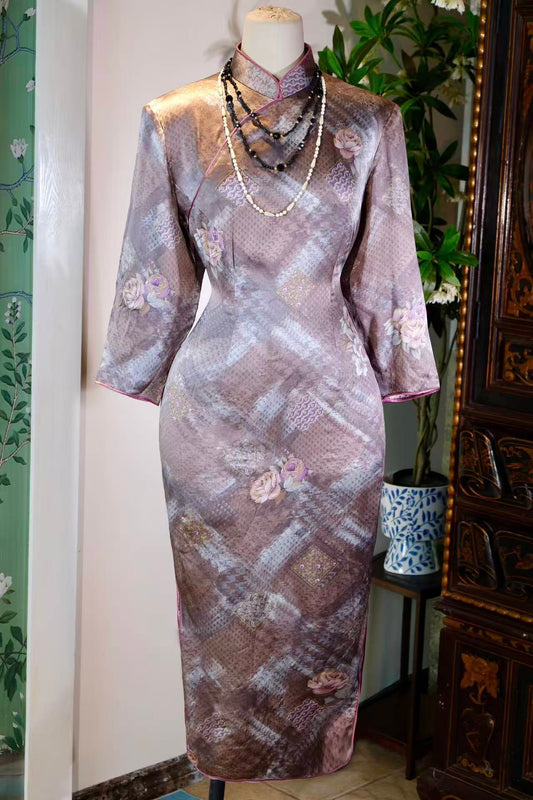 60年代 - 六十年代港产玫瑰几何缎面古董旗袍 | 1960s - Dreams of the Gilded Era: A 1960s Hong Kong-Made Rose & Geometric Satin Antique Cheongsam