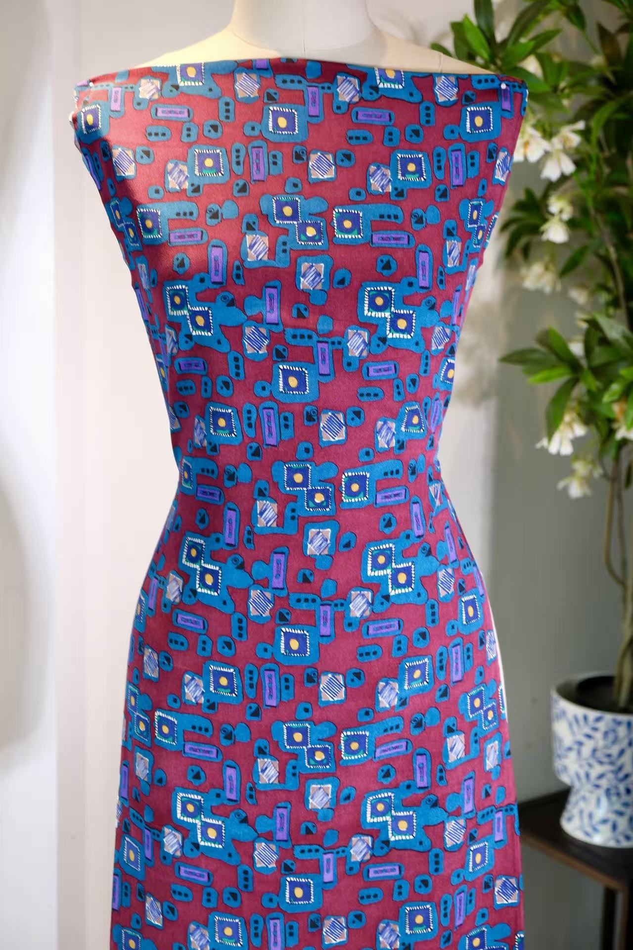 布料名 - 秩序之轴 · 复古几何构成真丝斜纹绸 | Fabric Name - Axis of Order: Retro Geometric Composition Silk Twill
