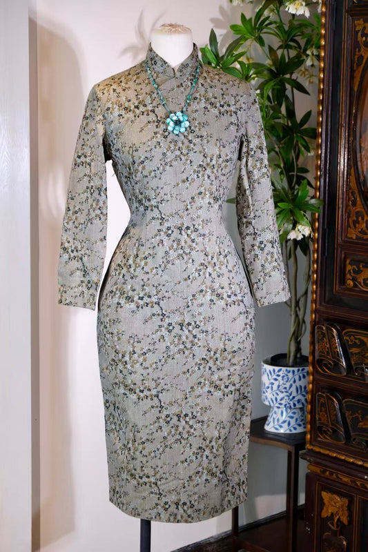 60年代 - 碎金浮影：1960年代香港织锦旗袍 | 1960s - Flickering Gold and Floating Shadows: A 1960s Hong Kong Brocade Cheongsam