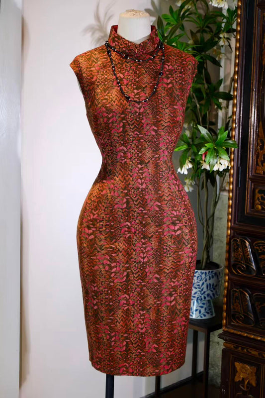 60年代 - 六十年代香港产针织羊毛古董旗袍 | 1960s - Knitted Wool and Timeless Grace: A 1960s Hong Kong-Made Vintage Cheongsam