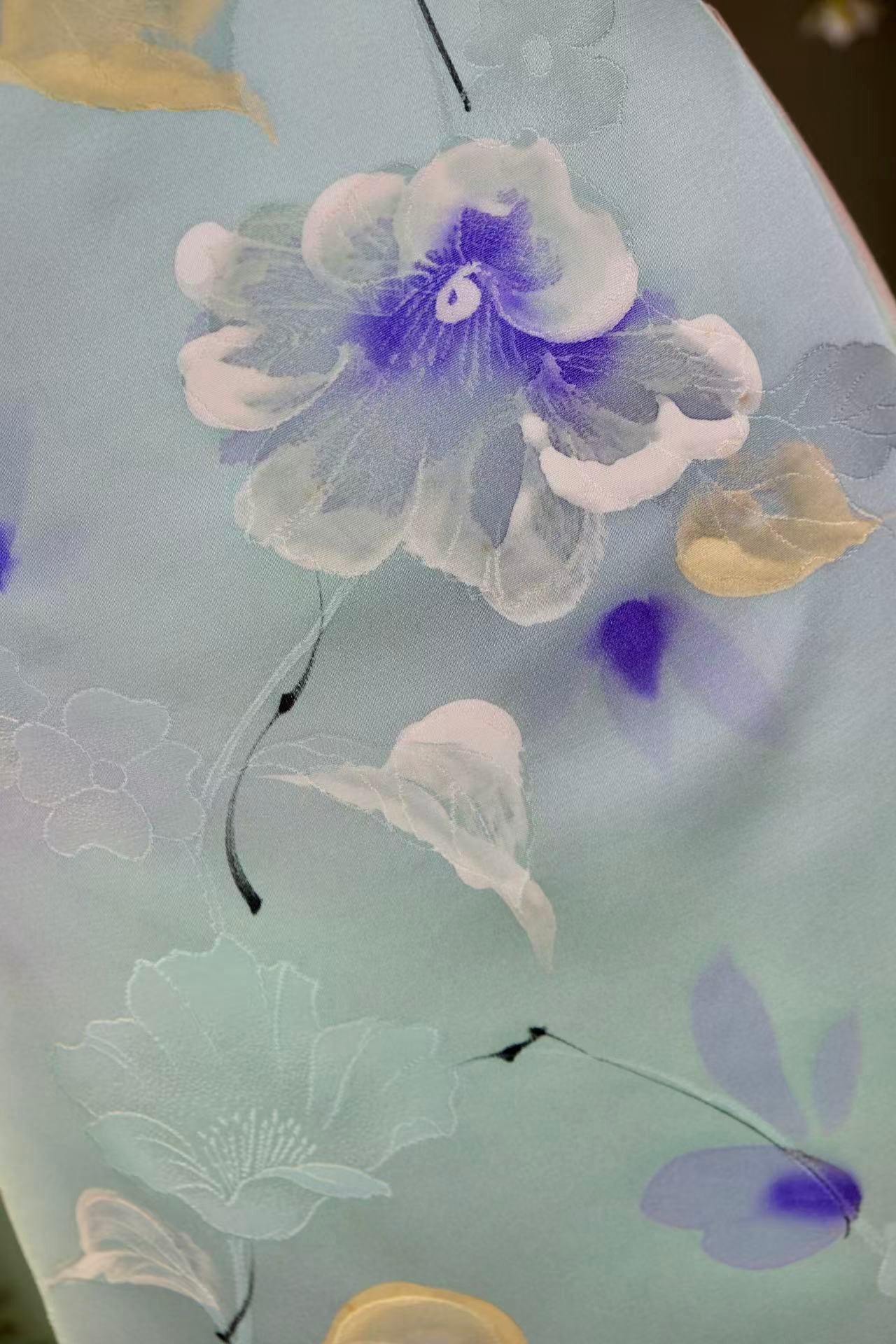 布料名 - 碧湖幽兰 · 湖水绿渐变手绘晕染艺术真丝绸 | Fabric Name - Ethereal Lake Orchid: Artisanal Hand-Painted Silk in Gradient Lake-Green