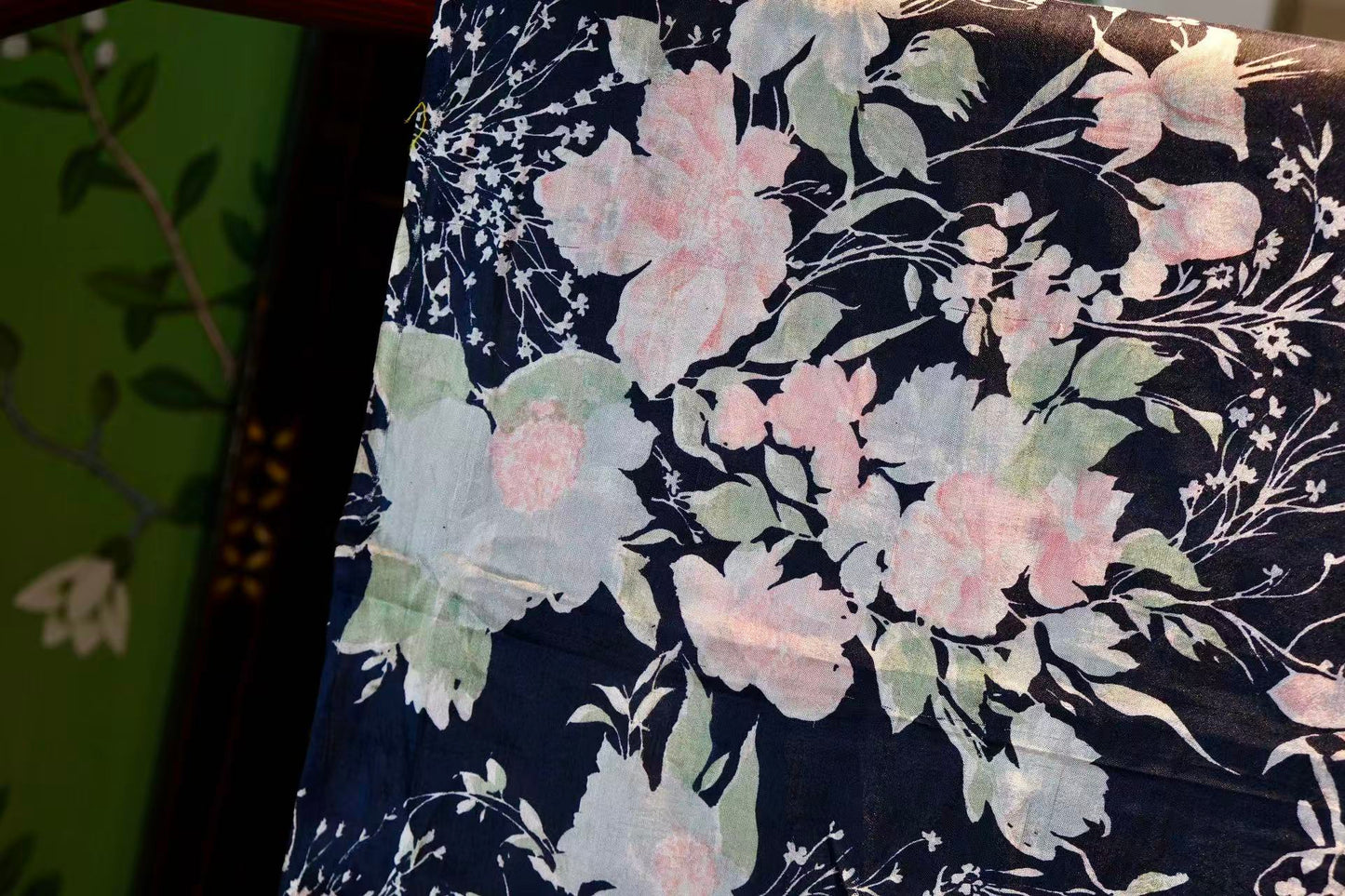 布料名 - 黛夜繁锦 · 樱粉簇拥极写意艺术印花真丝绸 | Fabric Name - Midnight Bloom: Artistic Silk with Cascading Cherry Pink Florals