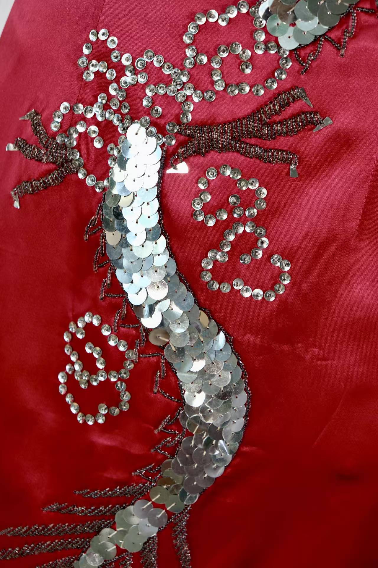 60年代 - 台北华美旗袍：红缎银龙亮片高级定制 | 1960s - Vintage 1960s Taiwan High Society Qipao: Crimson Satin & Silver Sequin Dragon Motif