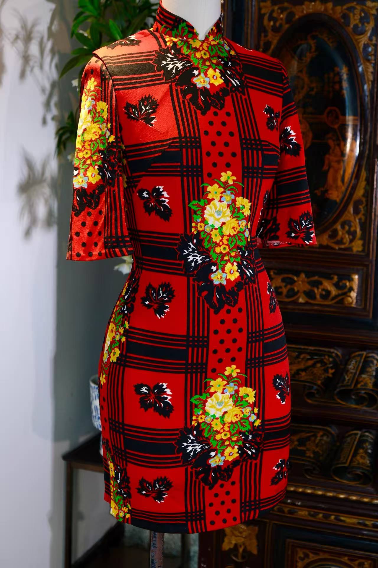 60年代 - 六十年代台湾产抽象印花旗袍 | 1960s - 1960s Taiwanese Abstract Print Qipao
