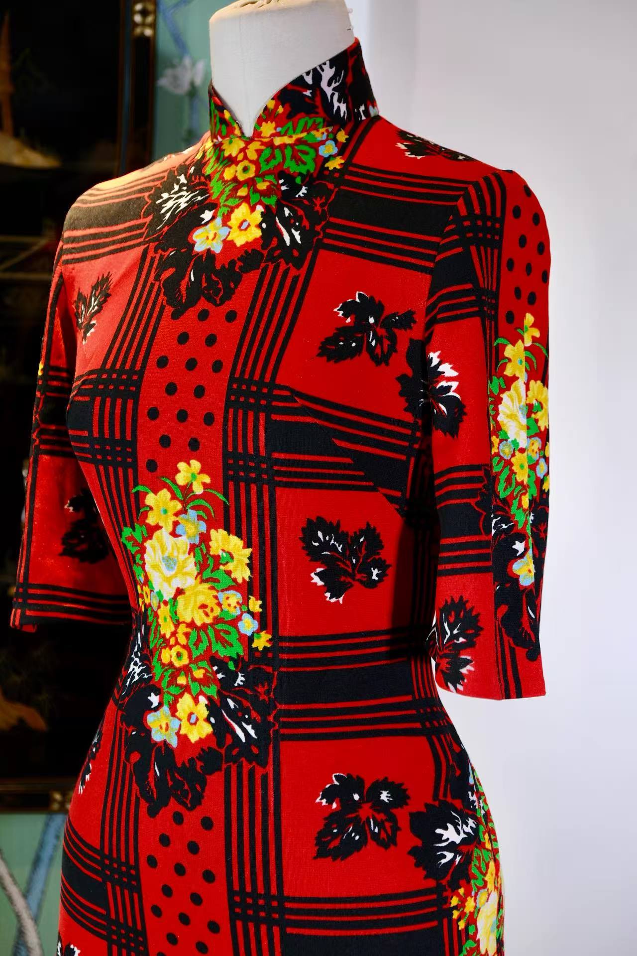60年代 - 六十年代台湾产抽象印花旗袍 | 1960s - 1960s Taiwanese Abstract Print Qipao