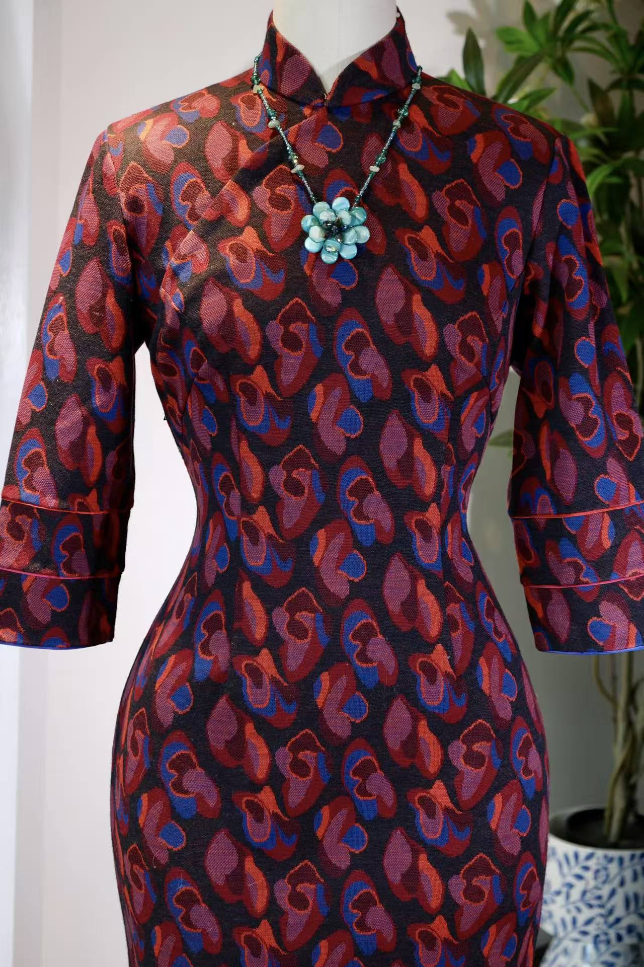 60年代 - 香江遗韵：六十年代抽象针织羊毛旗袍 | 1960s - Echoes of Hong Kong: A 1960s Abstract Wool Knit Qipao