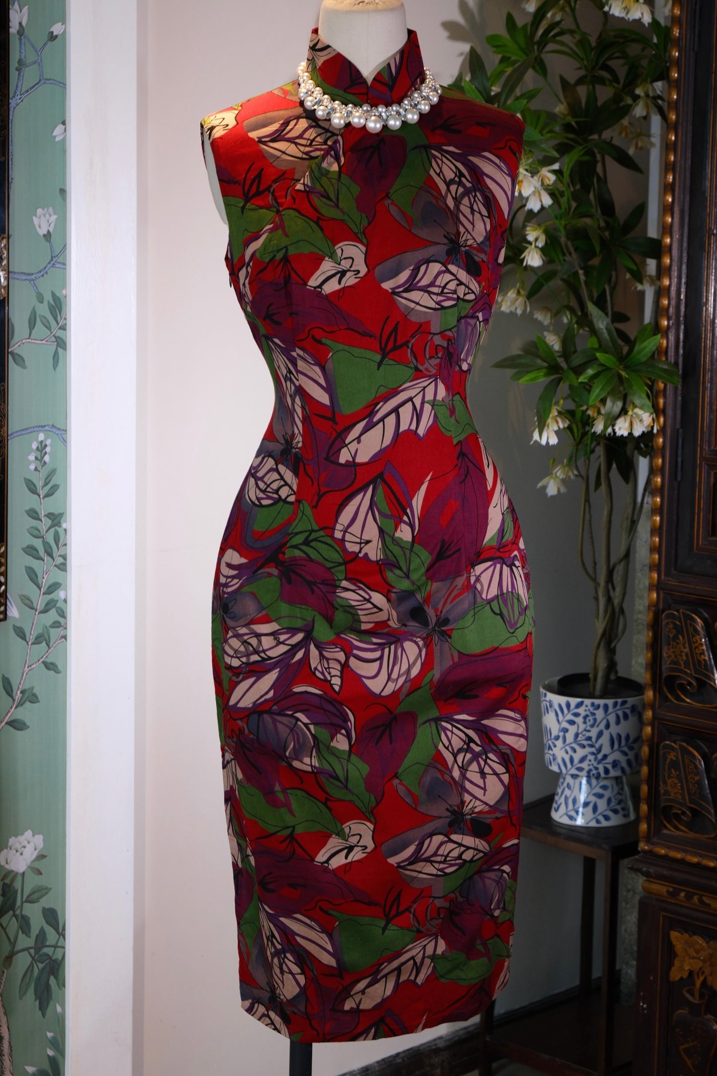 溯源绸缎·港风雅韵 | 60年代抽象印花棉旗袍 | Suyuan Silk • Hong Kong Style Elegance | The 1960s Abstract Print Cotton Qipao