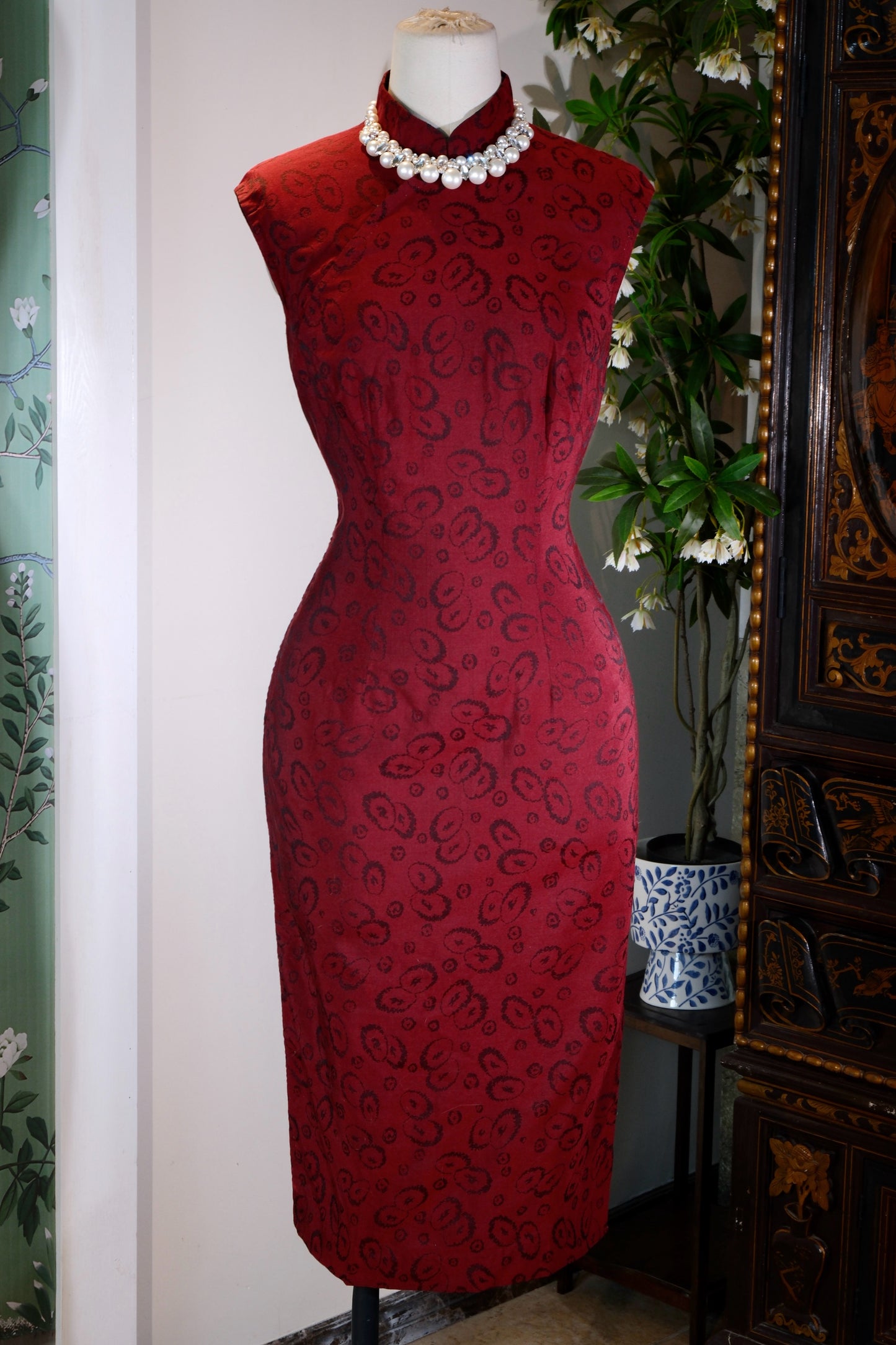 六十年代台湾羊毛提花古董旗袍——时光织就的东方雅韵 | A Taiwan-Produced 1960s Wool Jacquard Antique Qipao: Eastern Poetic Refinement Woven by Time