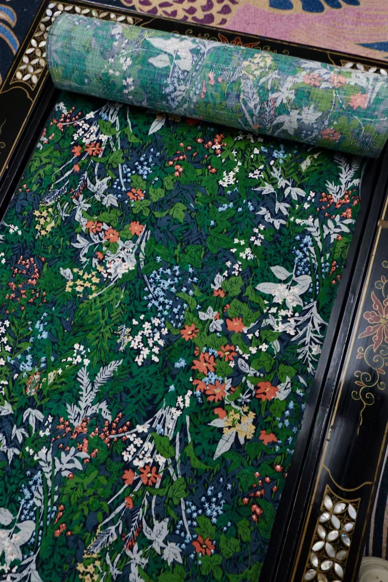 茂林春深 · “莫奈花园”：浓郁青翠苔绿底衬交织斑斓繁花、细密碎花草木纹艺术真丝面料 |  Spring in the Lush Woods - "Monet's Garden": Vibrant Botanical Tapestry of Wildflowers and Intricate Foliage on a Rich Moss Green Premium Silk Fabric