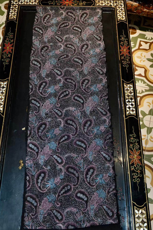 幽兰星华 · 繁星佩斯利真丝提花面料| Gothic Paisley Glow - Midnight Paisley Pure Silk Jacquard Fabric