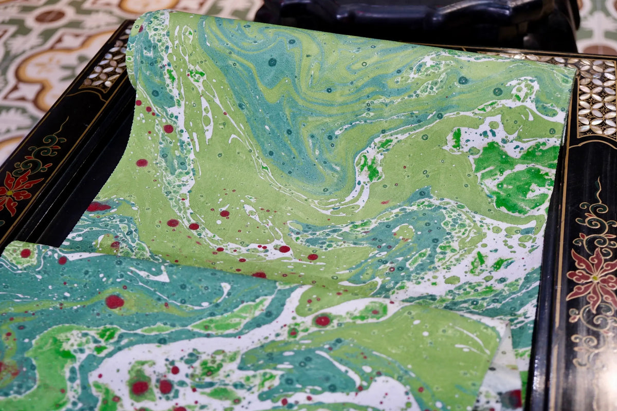 苹果绿墨绿大理石纹红点印花真丝面料 | Green Marbled Print with Red Accents Silk Fabric