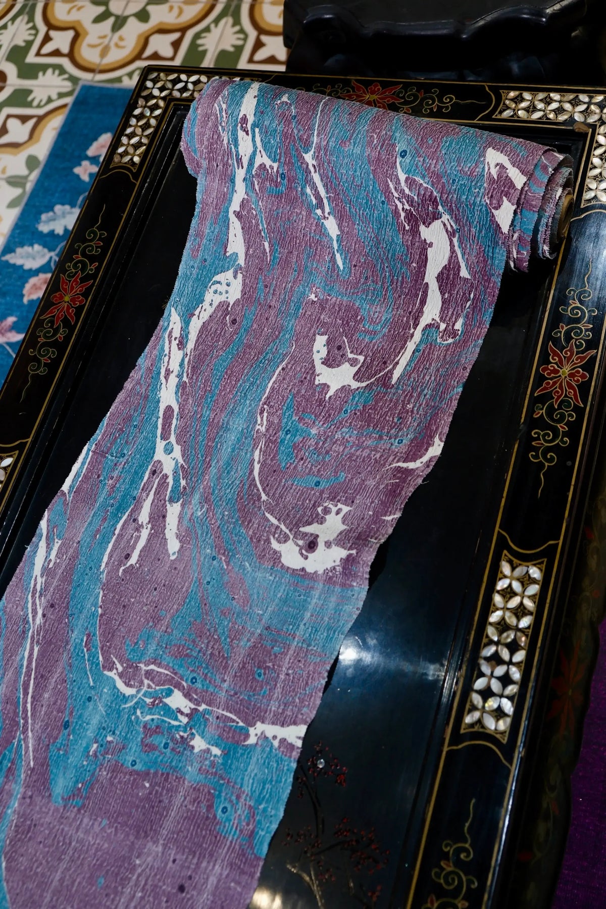 灰紫湖蓝大理石流砂纹印花真丝面料 | Purple & Turquoise Marbled Print Silk Fabric