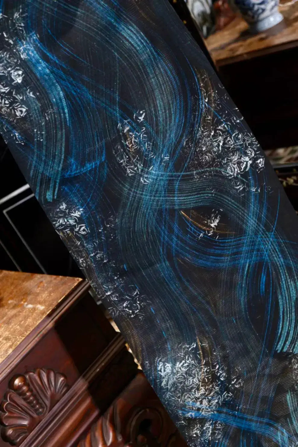 暗夜流光 · 银蓝星轨真丝面料 | Midnight Glow - Silver-Blue Star Trail Silk Fabric