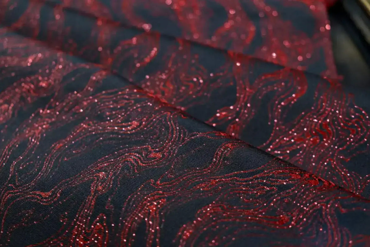 赤焰流金 · 墨底火流纹真丝面料 | Crimson Flare - Black & Red Flowing Lava Silk Fabric