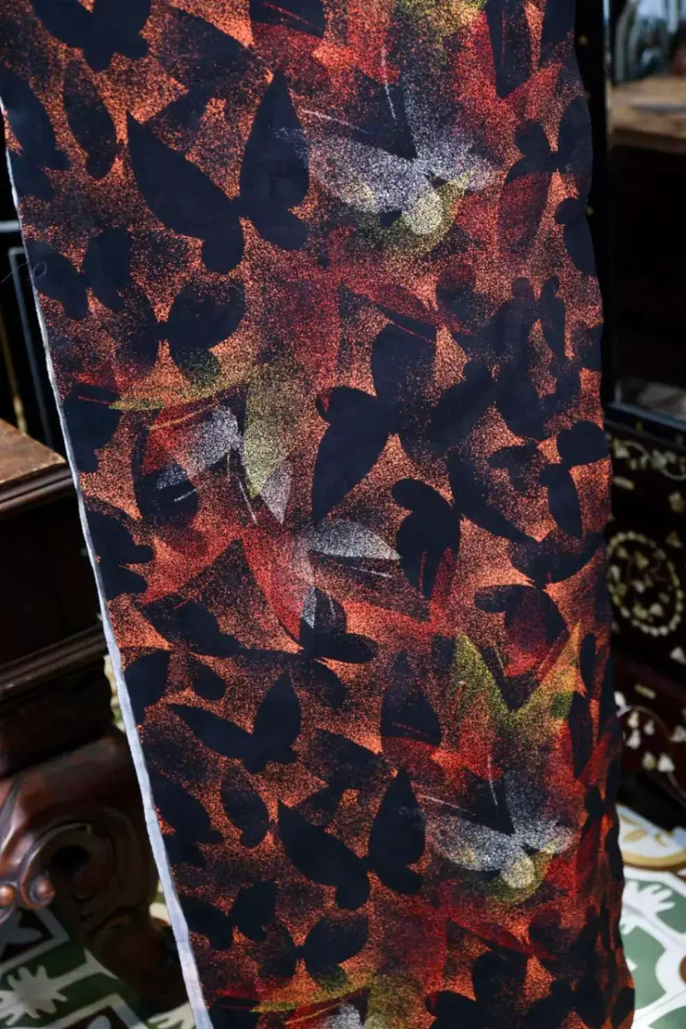 蝶舞秋色 · 枫影流金真丝面料 | Autumn Butterfly - Golden Maple & Silhouette Silk Fabric