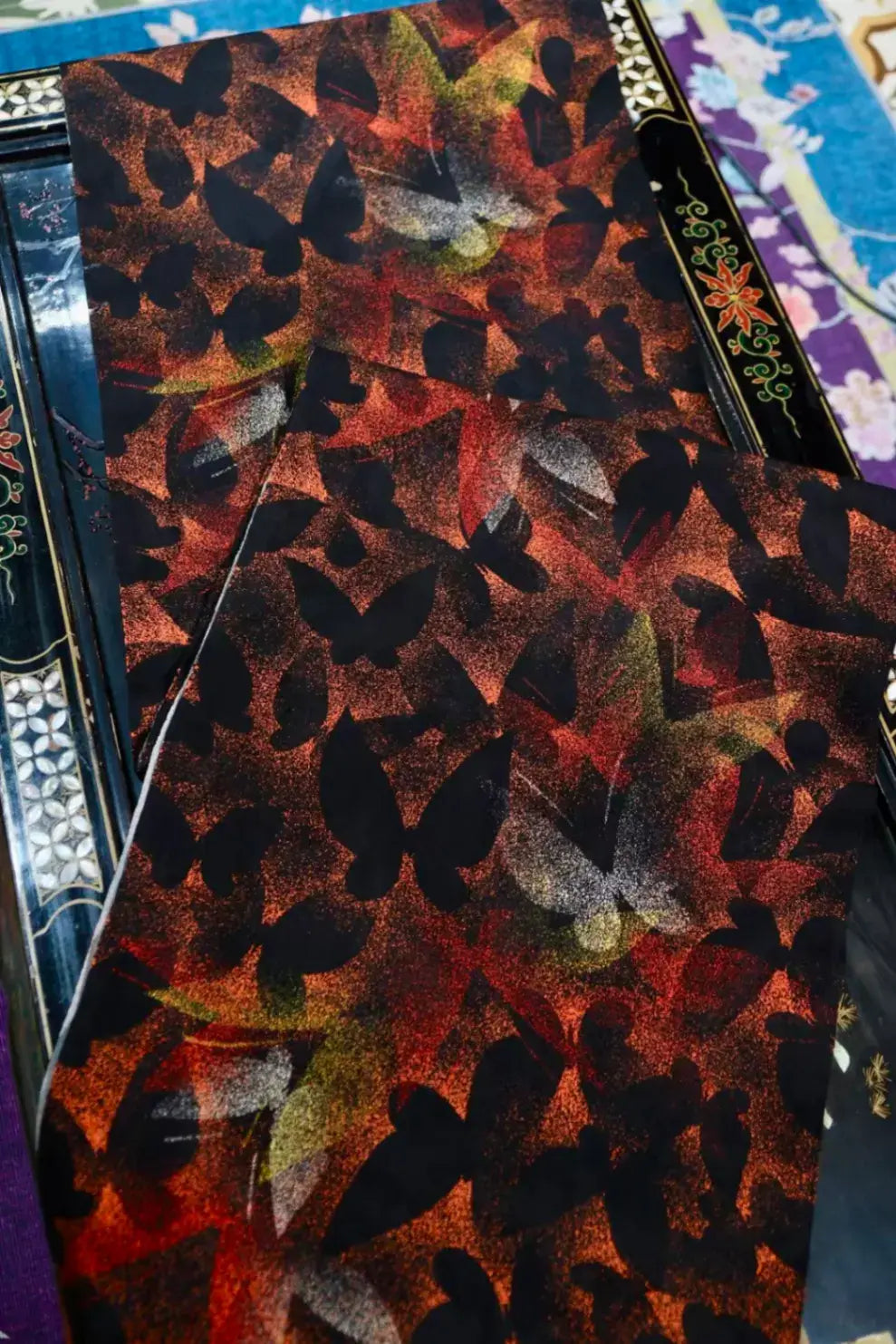 蝶舞秋色 · 枫影流金真丝面料 | Autumn Butterfly - Golden Maple & Silhouette Silk Fabric