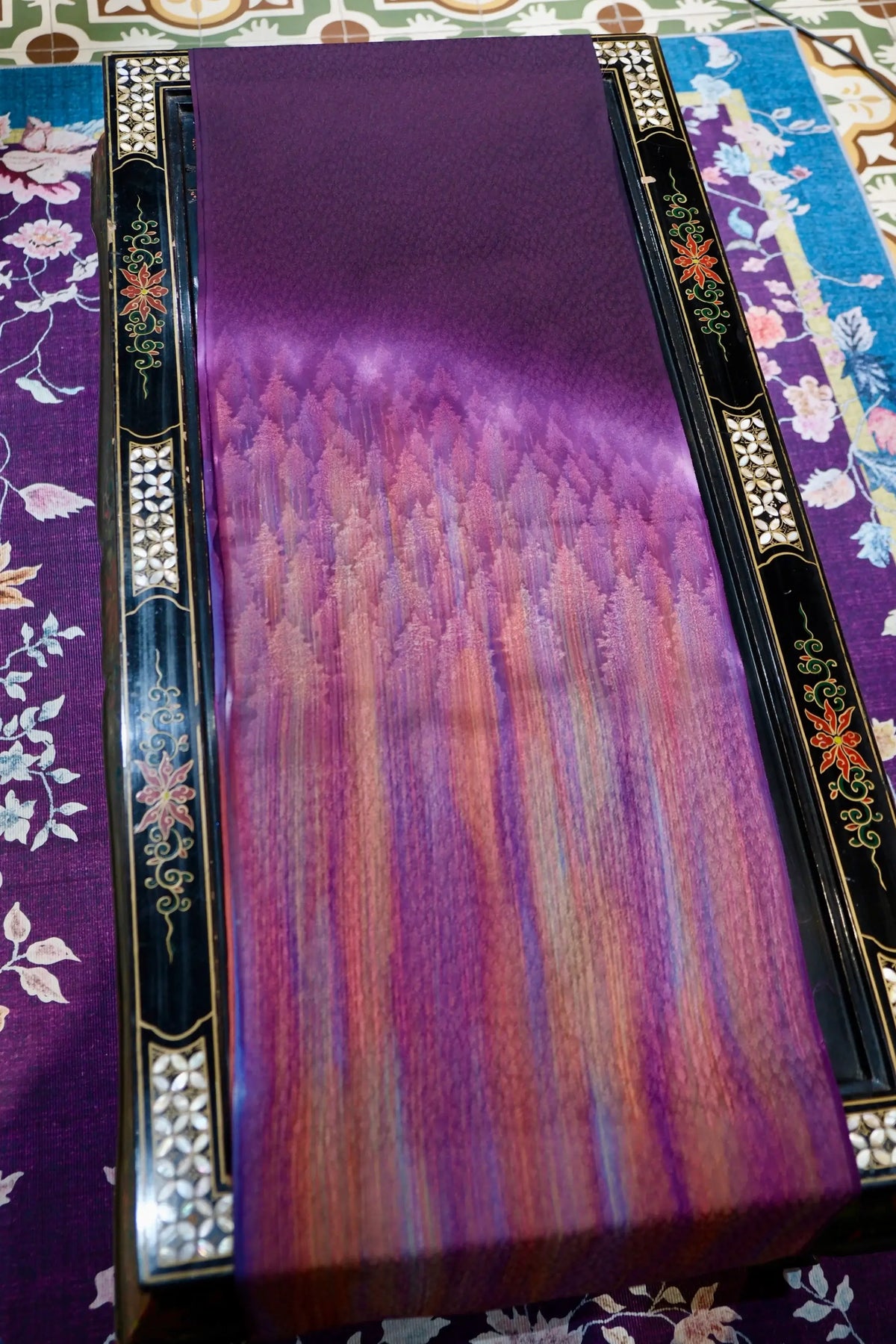 紫金霞光 · 暮色流苏真丝面料 | Amethyst Glow - Twilight Gradient Pure Silk Fabric