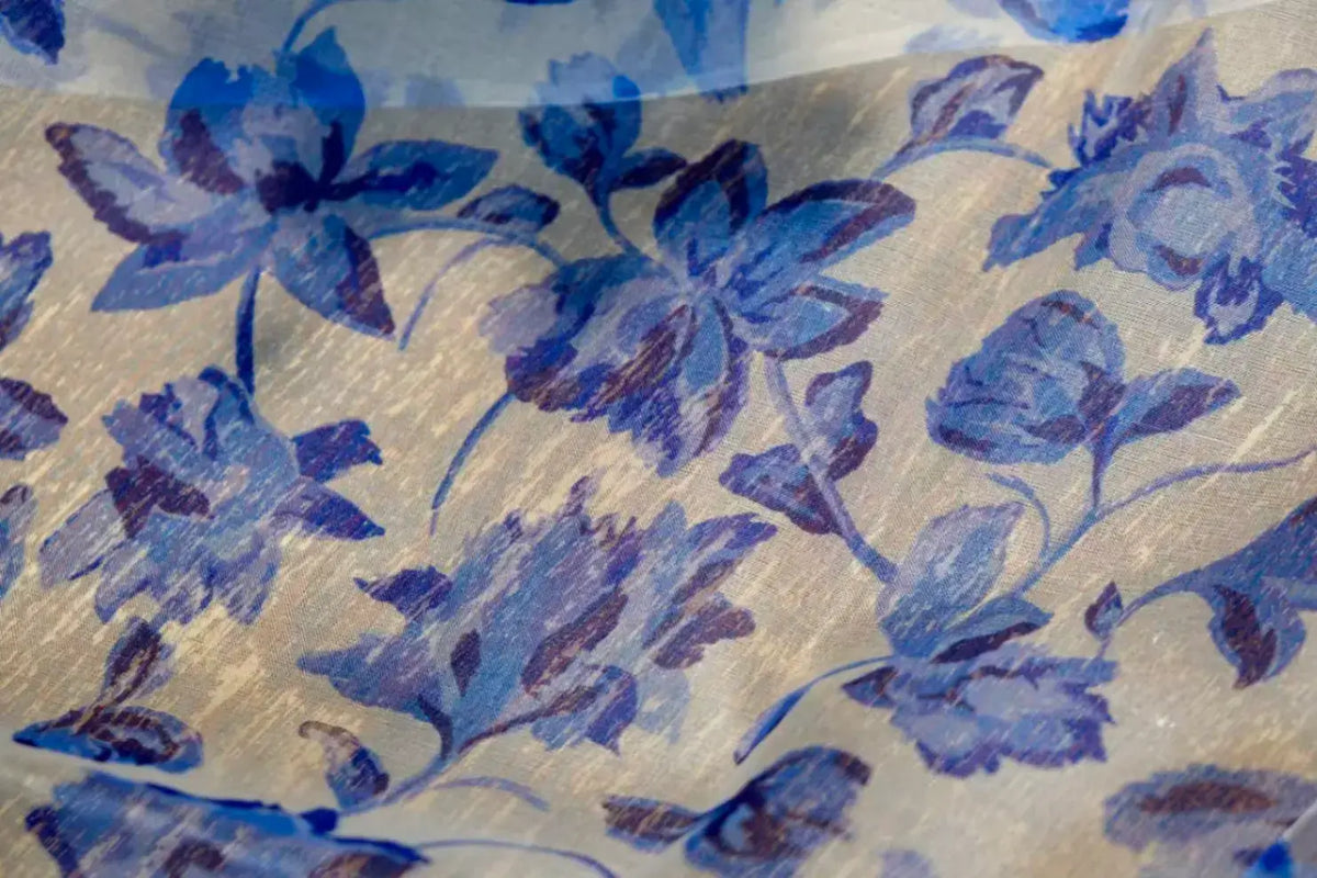 青花流影 · 湛蓝漫花真丝面料 | Blue Porcelain Bloom - Cobalt Floral Silk Fabric