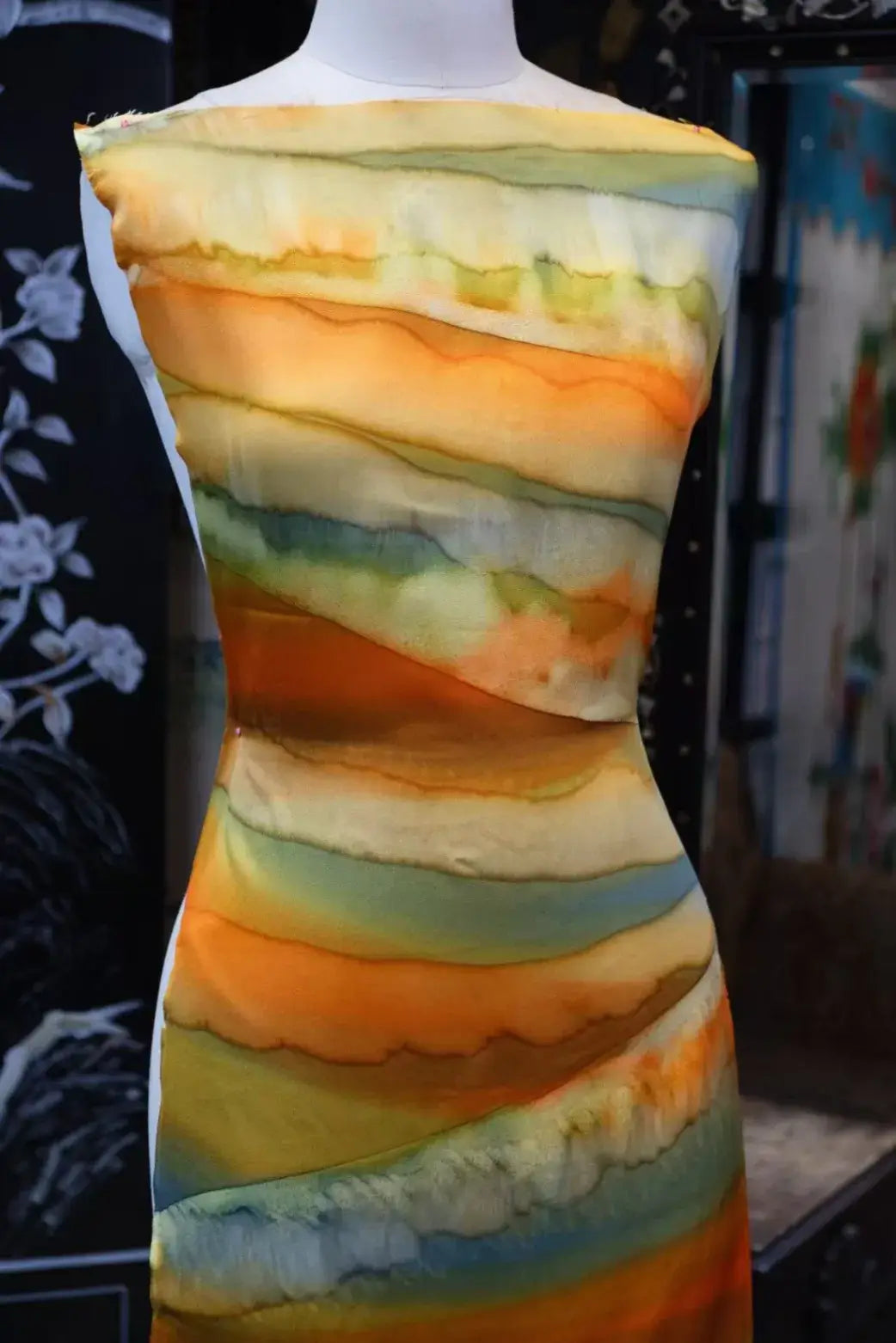 暖阳霞光 · 水彩波浪真丝面料 | Warm Horizon - Watercolor Wave Silk Fabric