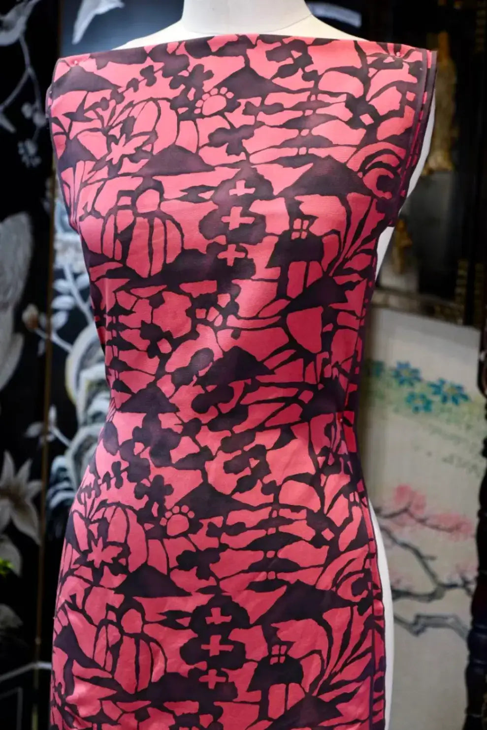 玫影剪影 · 抽象印花真丝面料 | Rose Silhouette - Abstract Print Silk Fabric