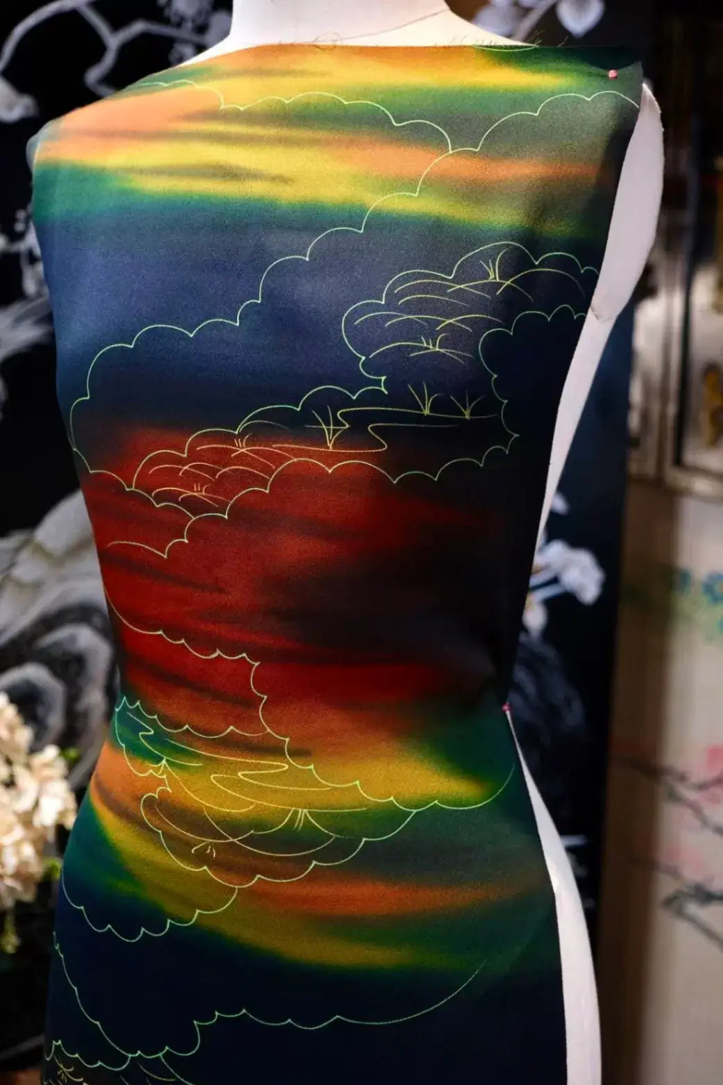 暗夜流霞 · 远山流云真丝面料 | Twilight Mist - Nightfall Landscape Silk Fabric