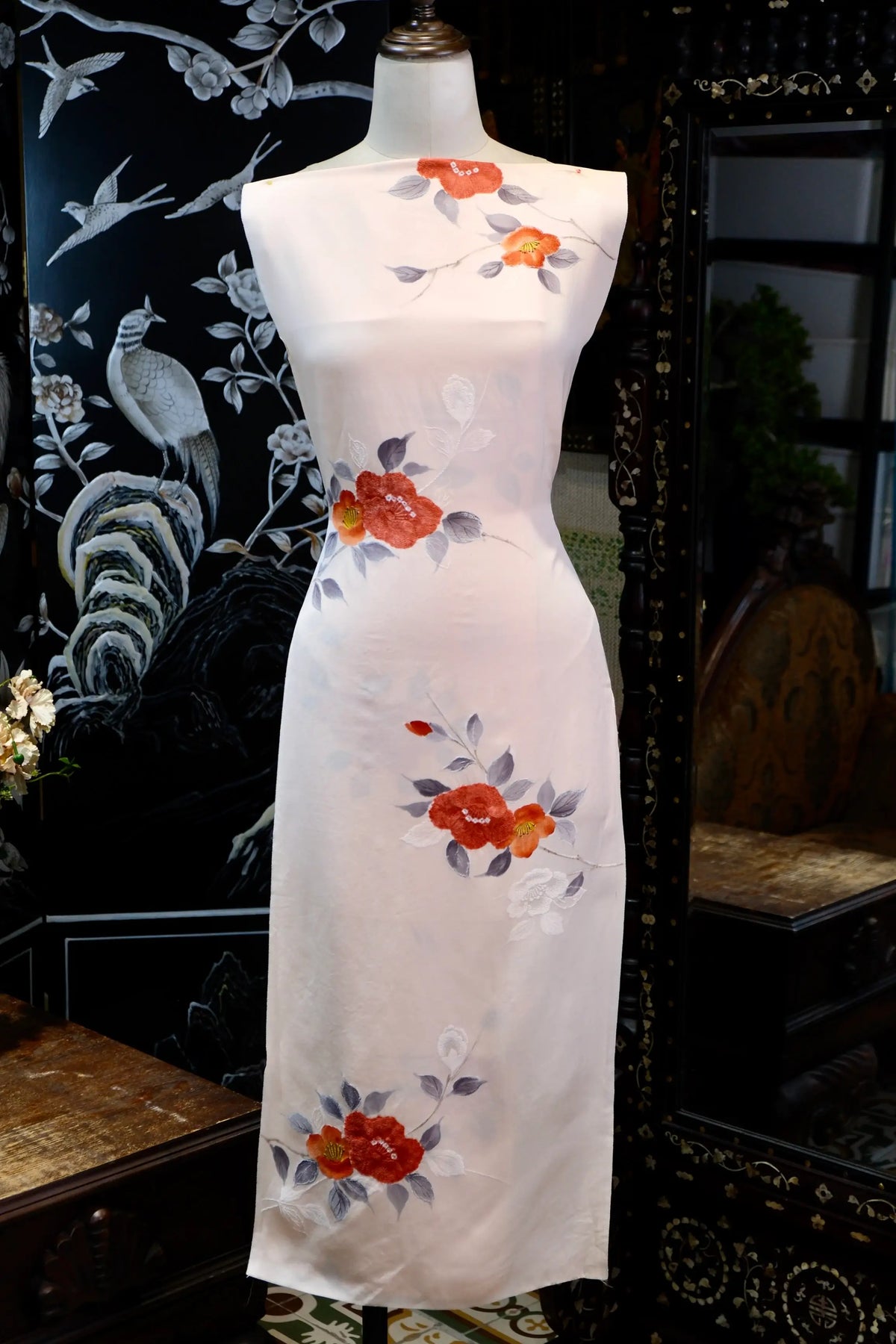 素白朱椿 · 立体立绒真丝面料 | Snow Camellia - Cut-Velvet Silk Fabric
