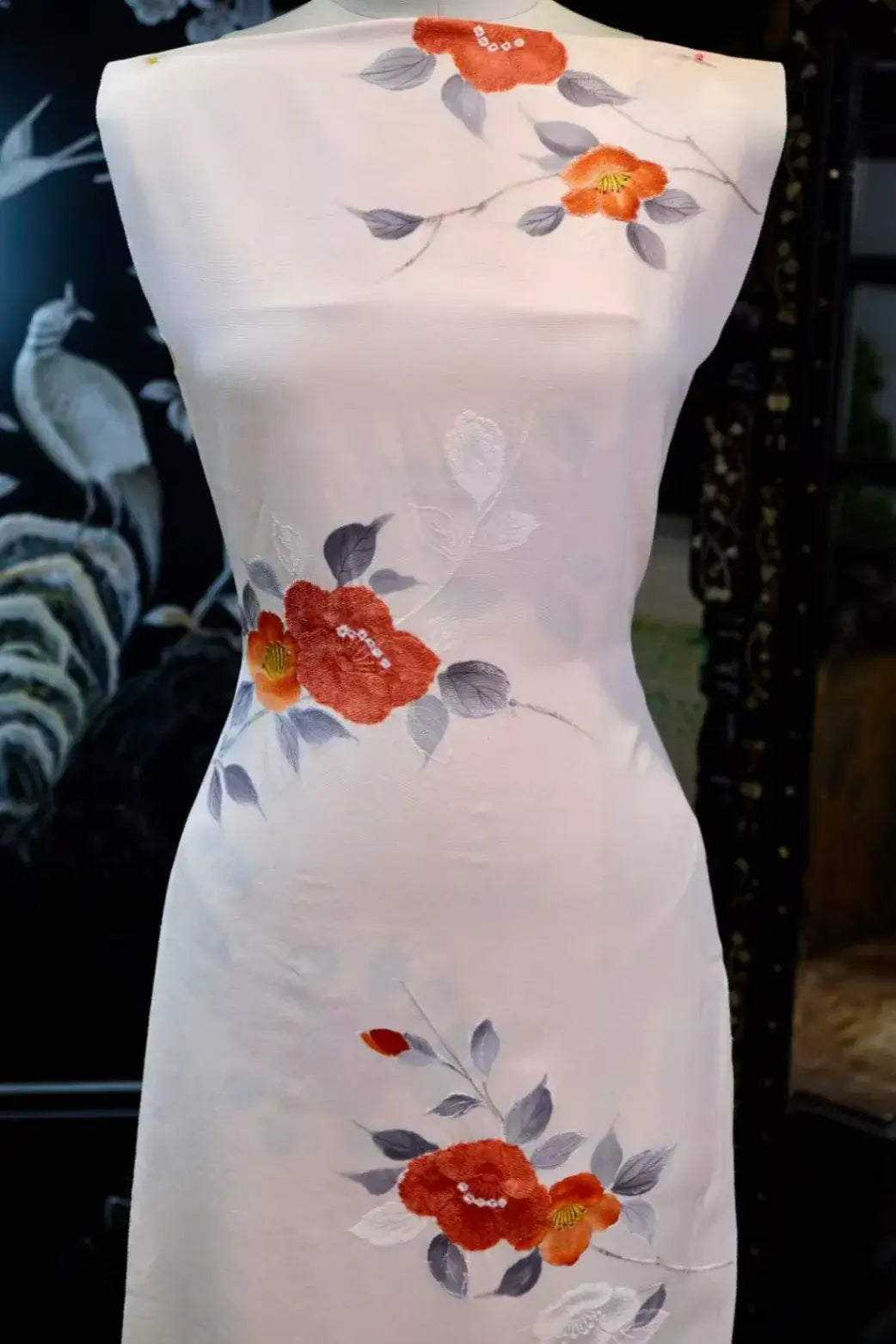 素白朱椿 · 立体立绒真丝面料 | Snow Camellia - Cut-Velvet Silk Fabric