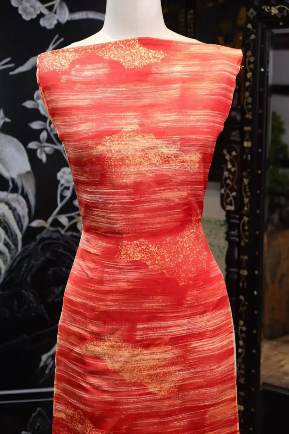 朱霞金辉 · 刷笔飞白真丝面料 | Gilded Horizon - Brushstroke Print Silk Fabric
