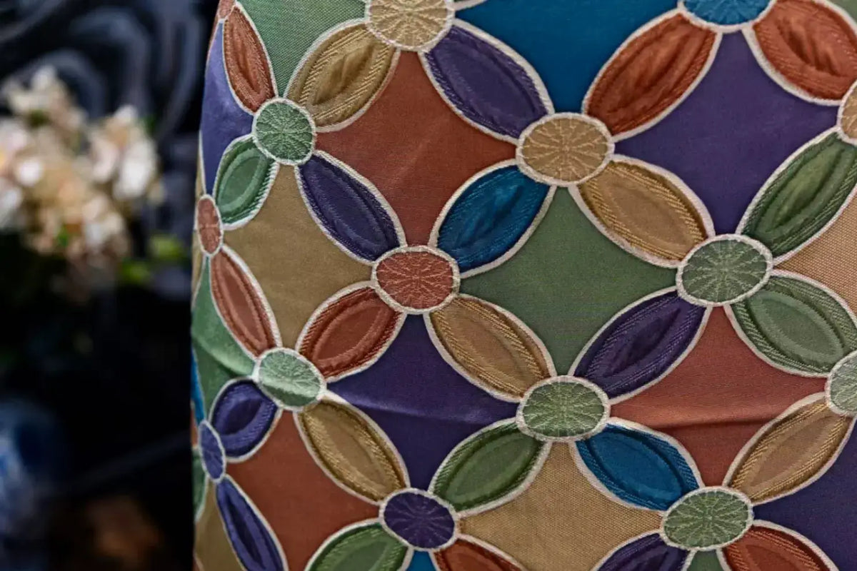 多彩七宝 · 几何花蔓真丝面料 | Colorful Shippo - Geometric Floral Silk Fabric