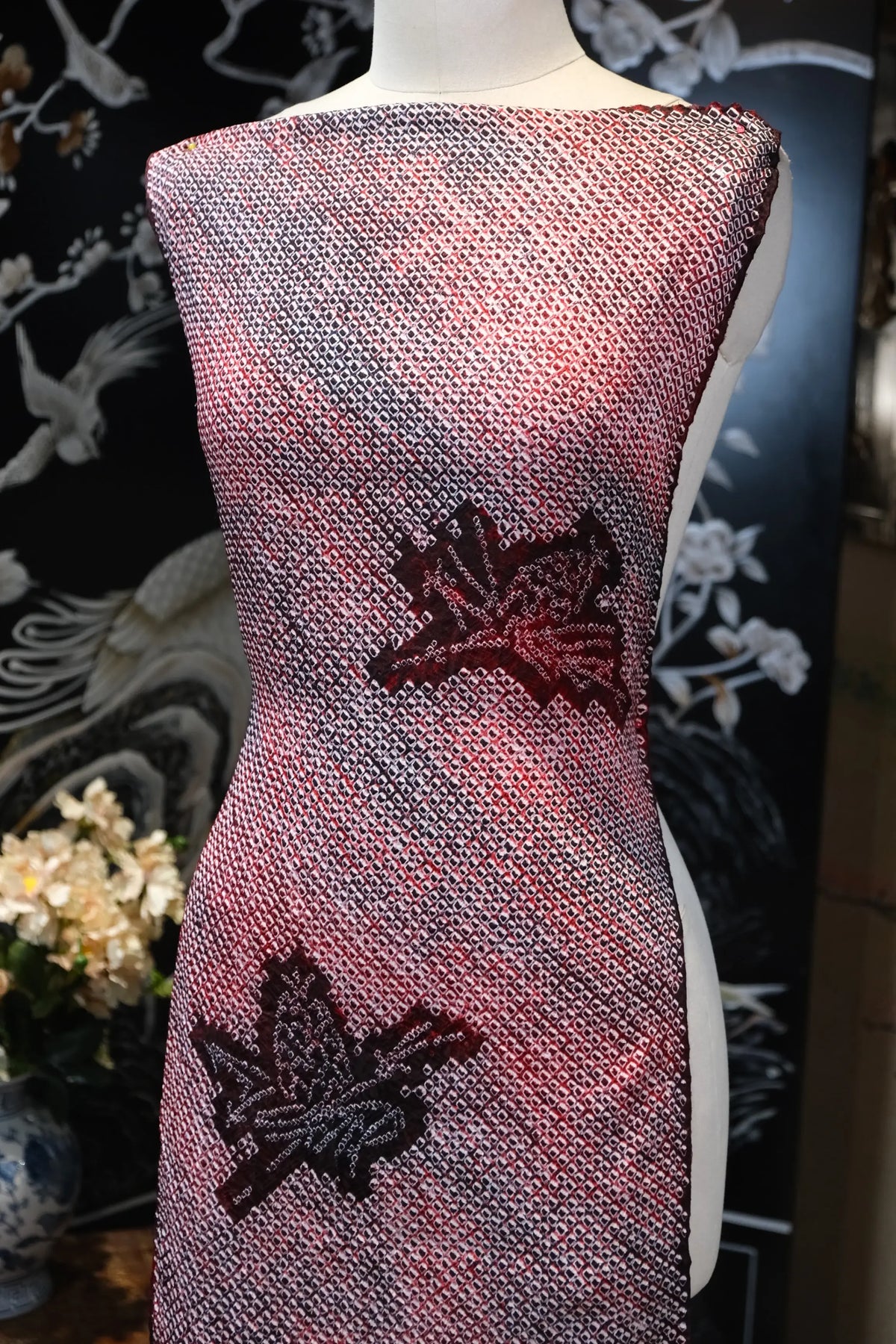 丹枫绞缬 · 鹿子绞真丝面料 | Crimson Maple - Shibori Maple Silk Fabric