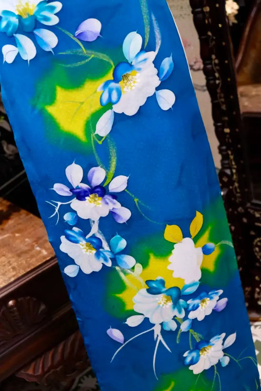 碧海繁花 · 水彩印花真丝面料 | Azure Blossom - Watercolor Floral Silk Fabric
