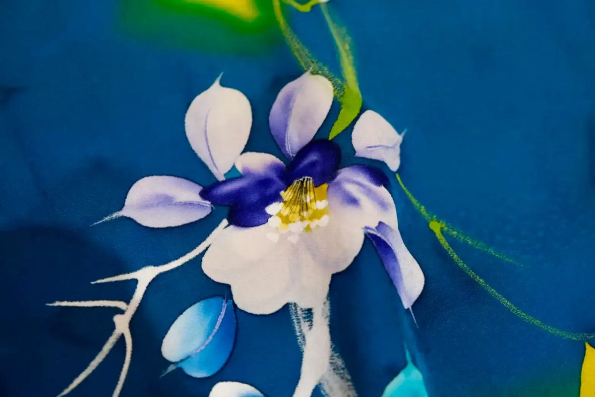 碧海繁花 · 水彩印花真丝面料 | Azure Blossom - Watercolor Floral Silk Fabric