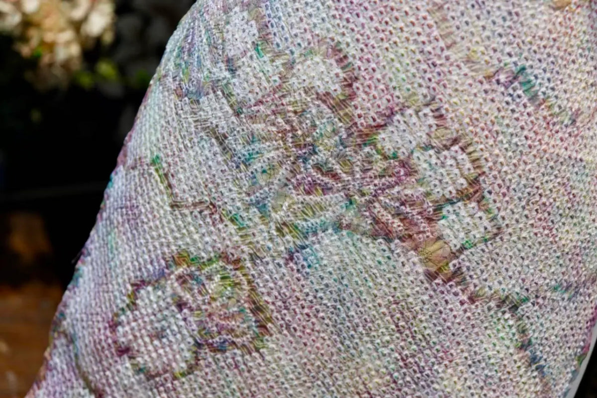 草凝雏菊 · 绞缬雏菊真丝面料 | Daisy Shibori - Pastel Floral Silk Fabric