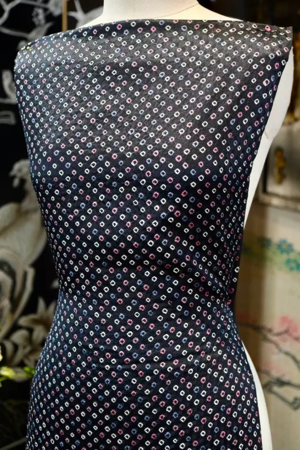 黑蓝星点 · 几何绞缬真丝面料 | Starry Grid - Kanoko Shibori Silk Fabric