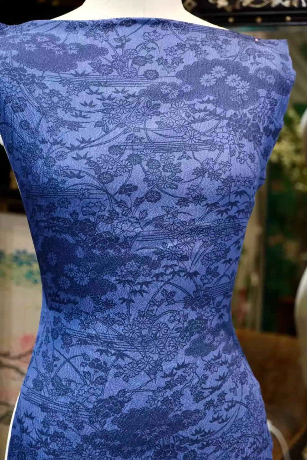 幽蓝松菊 · 繁花暗纹真丝面料 | Sapphire Pine & Chrysanthemum - Damask Silk Fabric