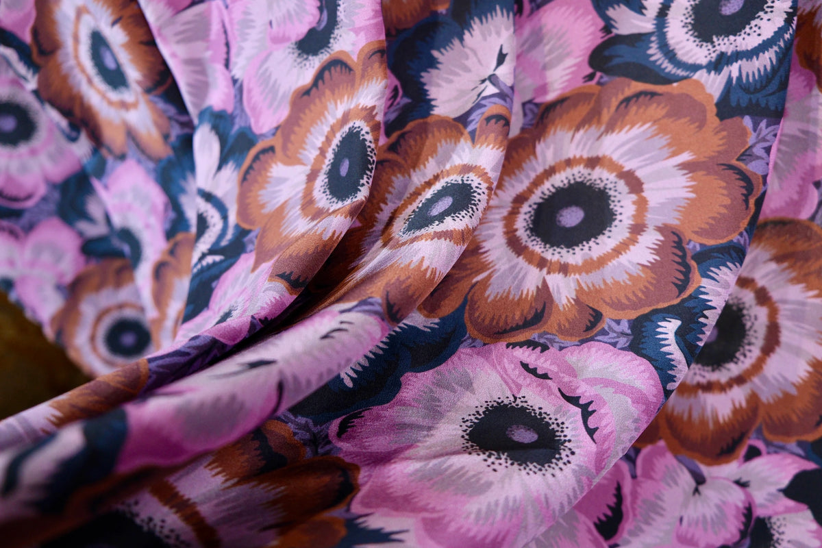 粉黛繁花 · 大花印花真丝面料 | Blush Blossom - Floral Print Silk Fabric