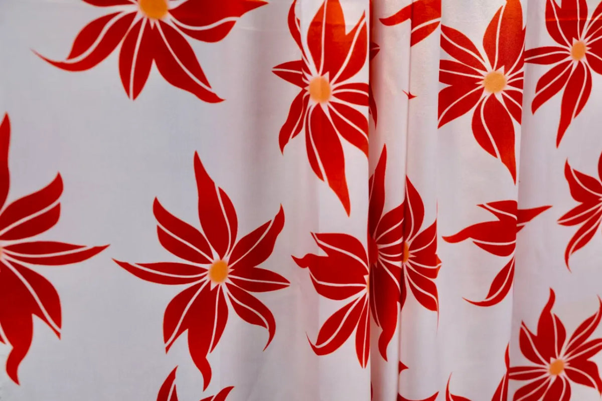 赤焰繁花 · 炽红星芒真丝面料 | Crimson Blossom - Starburst Print Silk Fabric